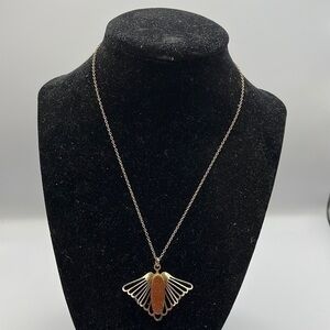 Women’s fashion jewelry necklace